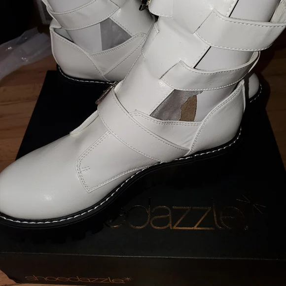 Shoe dazzle size 8 booties in white - Picture 11 of 12